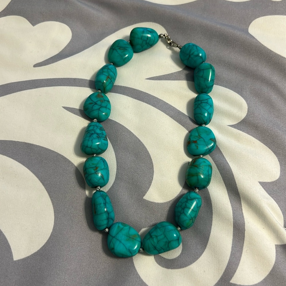 Turquoise beaded necklace